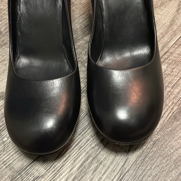 Gucci Women’s Leather Round Toe Black heel Black size 40 1/2 - Picture 6 of 15